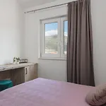 Sky Airport Bed and breakfast Mocici